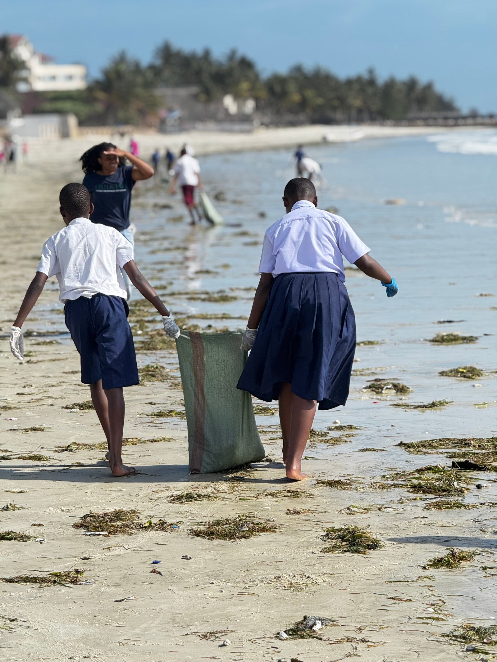 From Beach Clean-Up to Eco-Innovation: Advancing Tanzania Vision 2050 🌍🌿